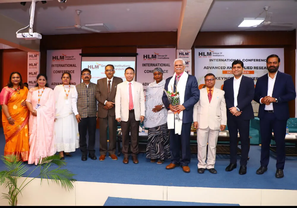 Conference session at HLM